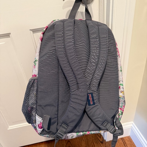 Beautiful Backpack - Picture 3 of 3